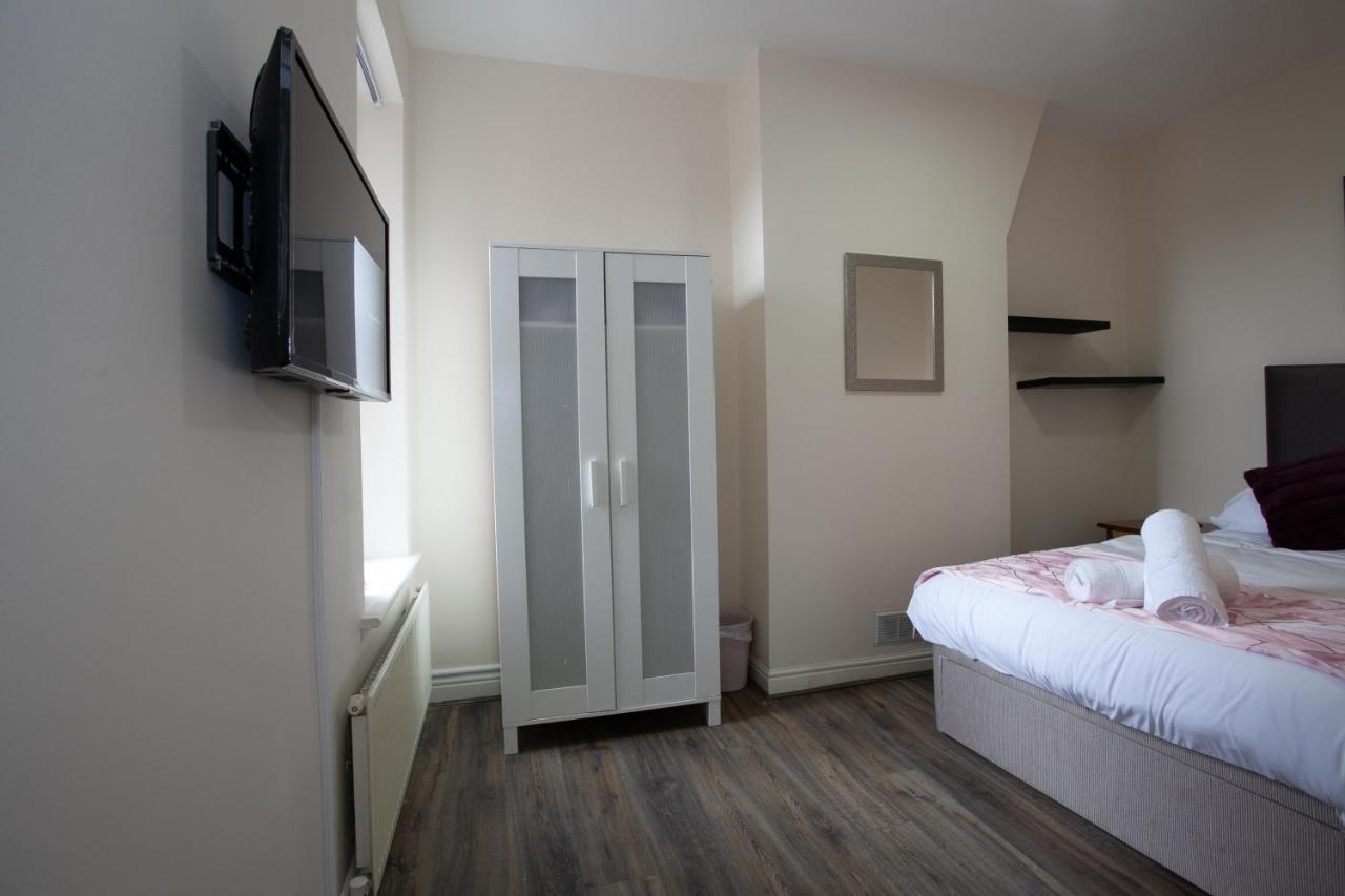6 Bedroom House 10Min Drive From City Centre Manchester Kültér fotó